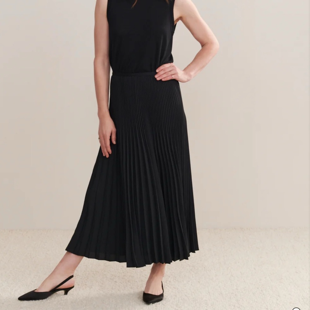 NEW Jenni Kayne pleated skirt!! Elegant or casual!